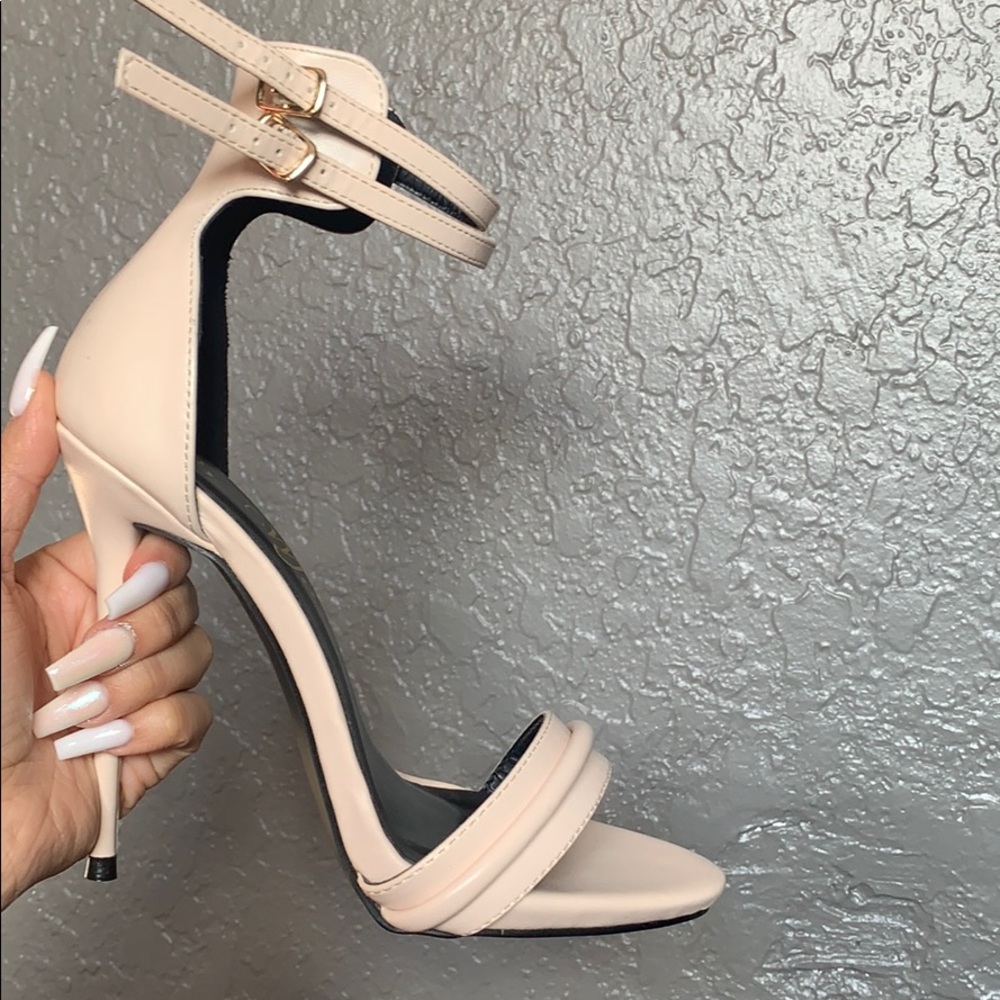 Super cute tall heels